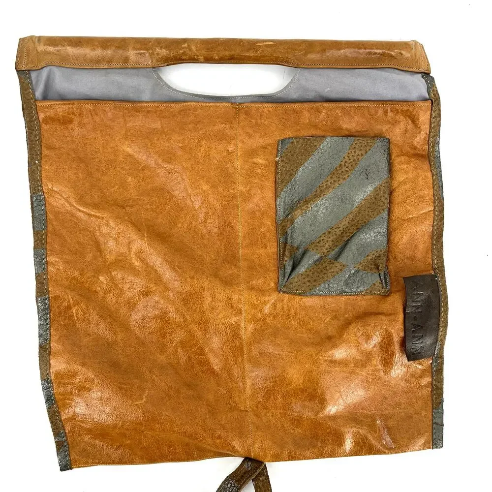 Ann+Ann Brown‎ Leather Wood Handle Four Section Bag